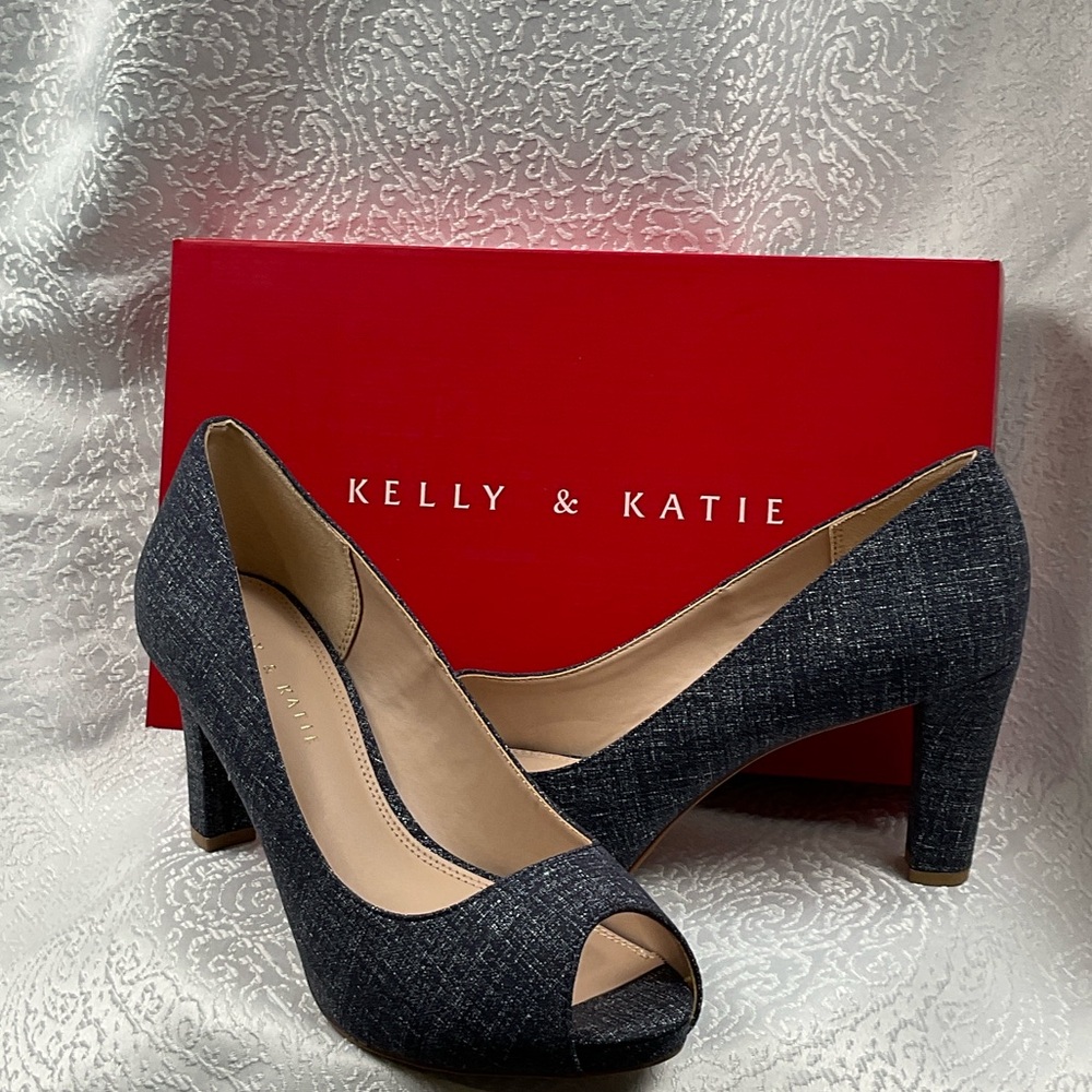 Kelly & Katie Women's Sz9 Dark Gray‎ Peep Toe Heels